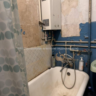 Продам квартиру, Аэрокосмический пр. , 2 кім., 55 м², советский ремонт 