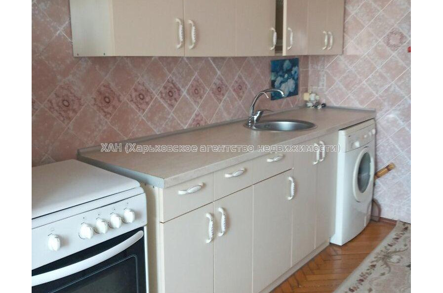 Продам квартиру, Майка Йохансена ул. , 2 кім., 66.20 м², капитальный ремонт 