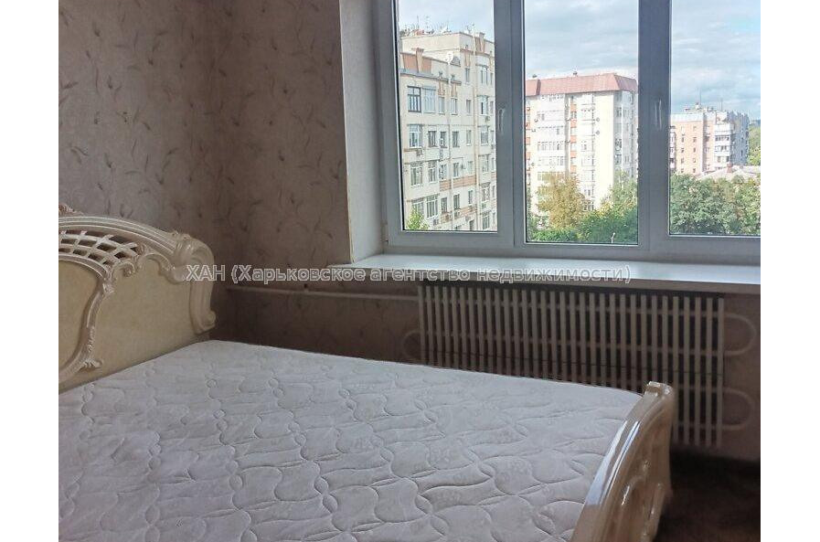 Продам квартиру, Майка Йохансена ул. , 2 кім., 66.20 м², капитальный ремонт 