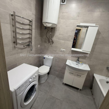 Продам квартиру, Мира ул. , 1  ком., 38 м², евроремонт 