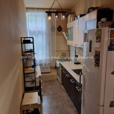 Продам квартиру, Киргизская ул. , 2  ком., 34.30 м², капитальный ремонт 
