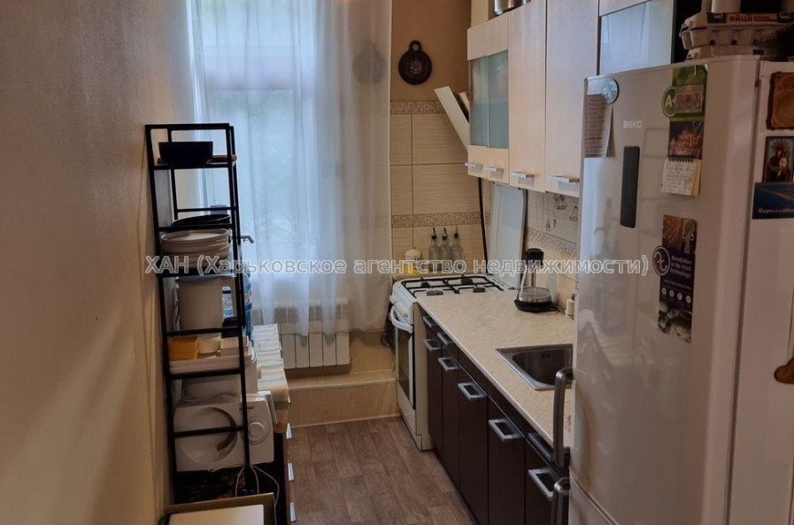 Продам квартиру, Киргизская ул. , 2  ком., 34.30 м², капитальный ремонт 