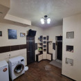 Продам квартиру, Киргизская ул. , 2  ком., 34.30 м², капитальный ремонт 
