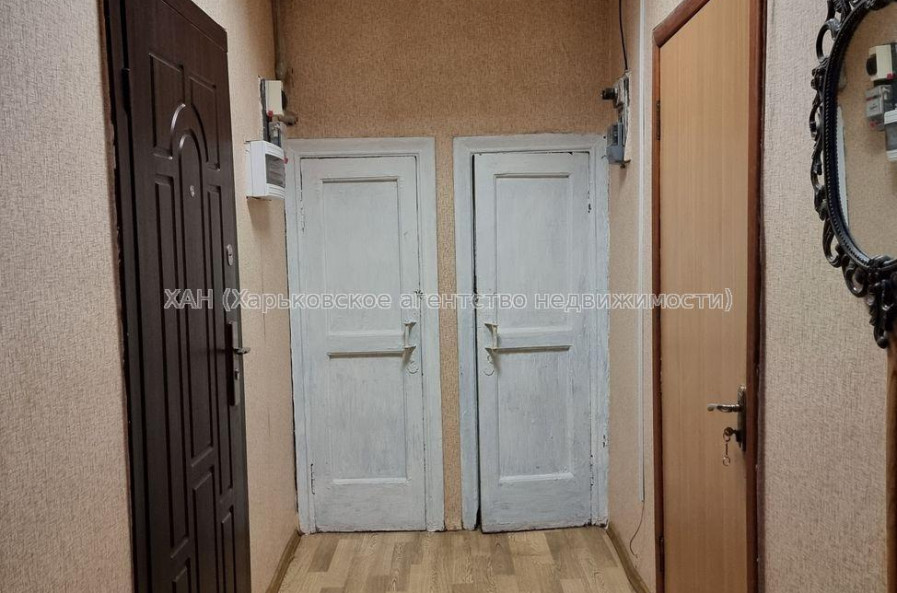 Продам квартиру, Киргизская ул. , 2  ком., 34.30 м², капитальный ремонт 