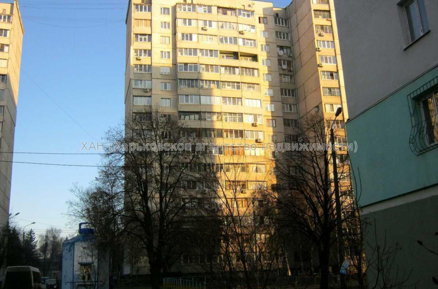 Продам квартиру, Садовый проезд , 3 кім., 71 м², капитальный ремонт 