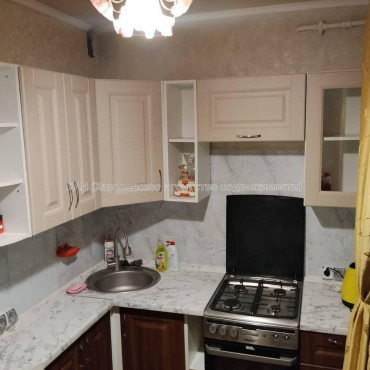 Продам квартиру, Ясная ул. , 2  ком., 47 м², капитальный ремонт 