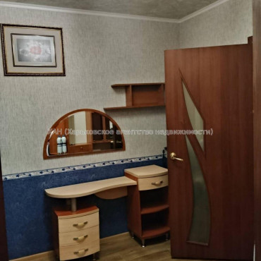 Продам квартиру, Ясная ул. , 2  ком., 47 м², капитальный ремонт 