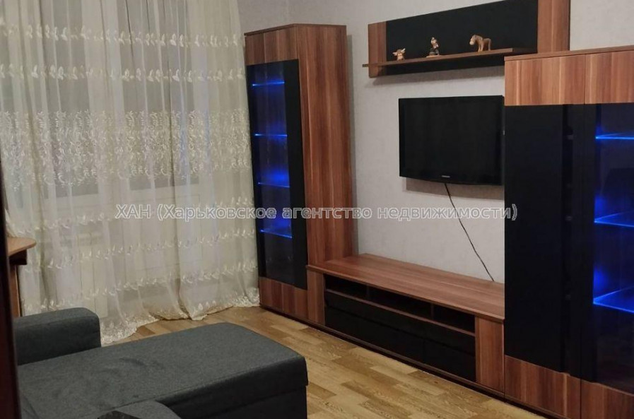 Продам квартиру, Ясная ул. , 2  ком., 47 м², капитальный ремонт 