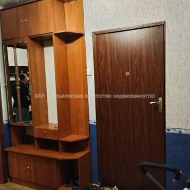 Продам квартиру, Ясная ул. , 2  ком., 47 м², капитальный ремонт 