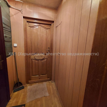 Продам квартиру, Аэрокосмический пр. , 3  ком., 64.30 м², косметический ремонт 