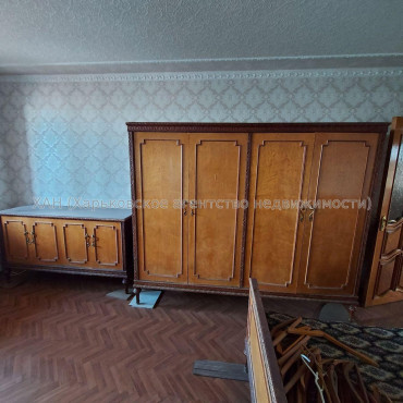 Продам квартиру, Аэрокосмический пр. , 3  ком., 64.30 м², косметический ремонт 