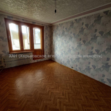 Продам квартиру, Аэрокосмический пр. , 3  ком., 64.30 м², косметический ремонт 