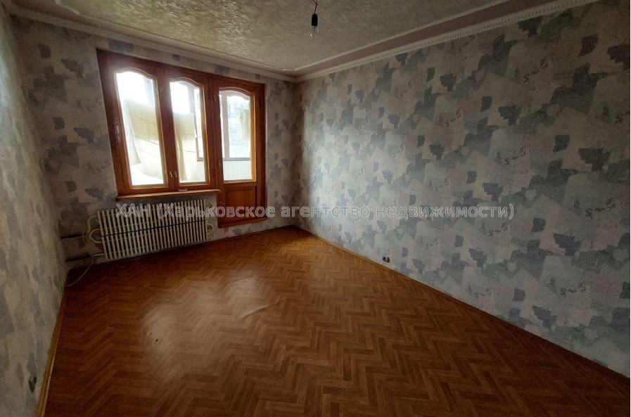 Продам квартиру, Аэрокосмический пр. , 3  ком., 64.30 м², косметический ремонт 