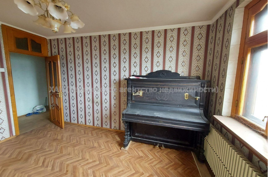 Продам квартиру, Аэрокосмический пр. , 3  ком., 64.30 м², косметический ремонт 