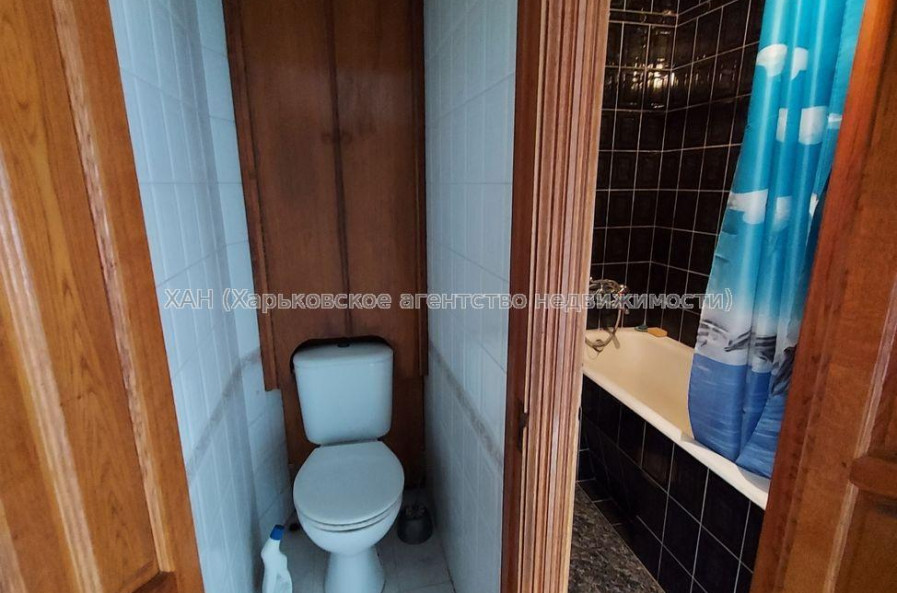 Продам квартиру, Аэрокосмический пр. , 3  ком., 64.30 м², косметический ремонт 