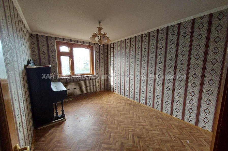 Продам квартиру, Аэрокосмический пр. , 3  ком., 64.30 м², косметический ремонт 