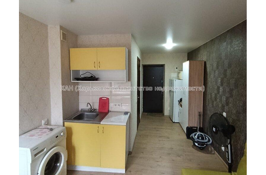 Продам квартиру, Александра Орлова ул. , 1  ком., 18 м², капитальный ремонт 