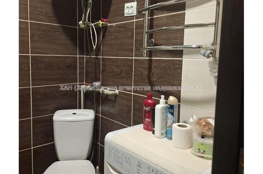 Продам квартиру, Единства ул. , 1 кім., 20 м², капитальный ремонт 