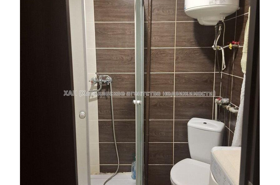 Продам квартиру, Единства ул. , 1 кім., 20 м², капитальный ремонт 