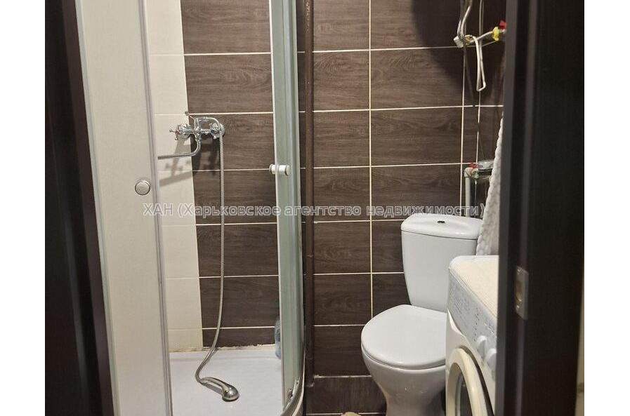 Продам квартиру, Единства ул. , 1 кім., 20 м², капитальный ремонт 