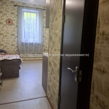 Продам квартиру, Единства ул. , 1 кім., 20 м², капитальный ремонт 