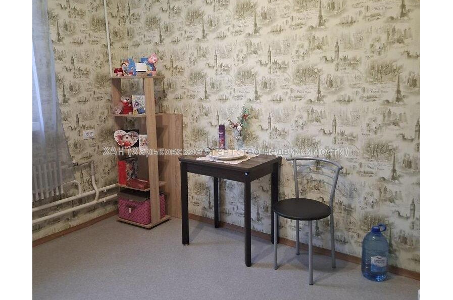 Продам квартиру, Единства ул. , 1 кім., 20 м², капитальный ремонт 