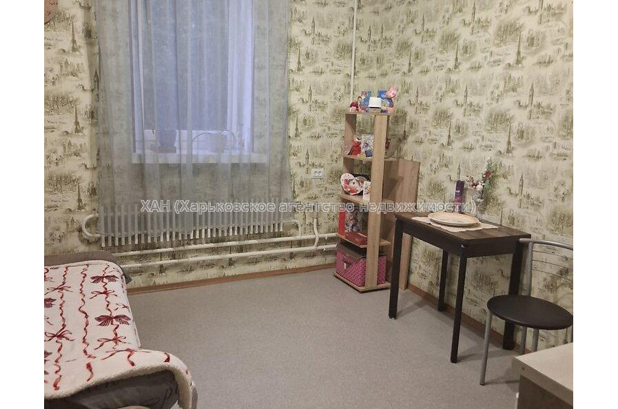 Продам квартиру, Единства ул. , 1 кім., 20 м², капитальный ремонт 