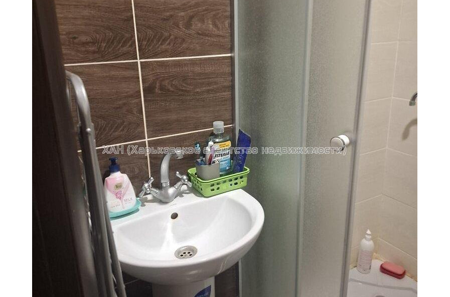 Продам квартиру, Единства ул. , 1 кім., 20 м², капитальный ремонт 