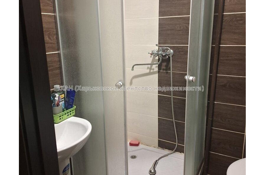 Продам квартиру, Единства ул. , 1 кім., 20 м², капитальный ремонт 