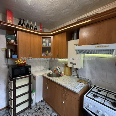Продам квартиру, Большая Панасовская ул. , 1  ком., 30.60 м², косметический ремонт 