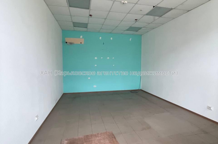 Продам нежитлову нерухомість, магазин , 1 кім., 25 м², косметический ремонт 
