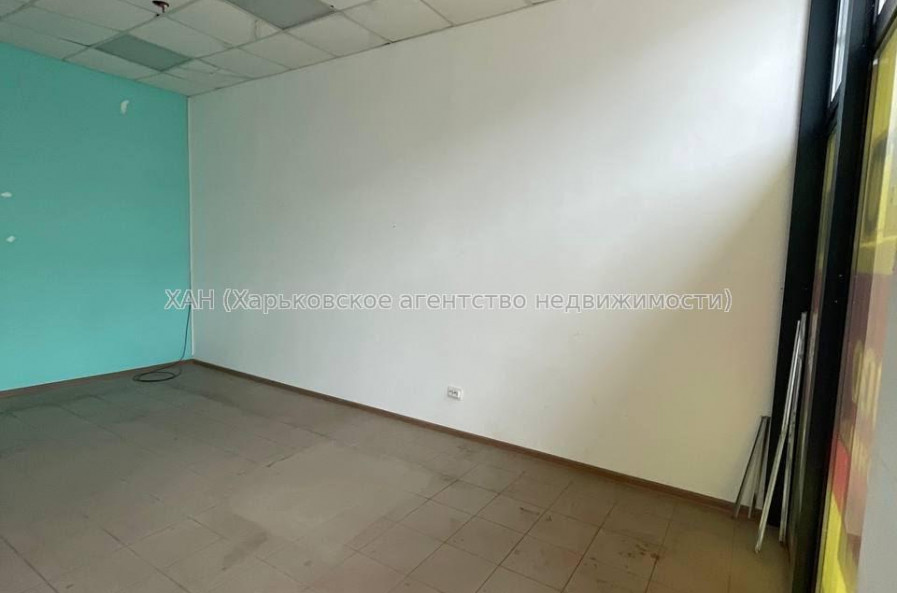 Продам нежитлову нерухомість, магазин , 1 кім., 25 м², косметический ремонт 