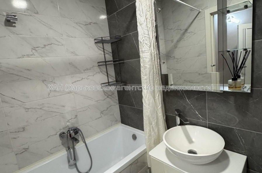 Сдам квартиру, Героев Харькова просп. , 1  ком., 38 м², капитальный ремонт 