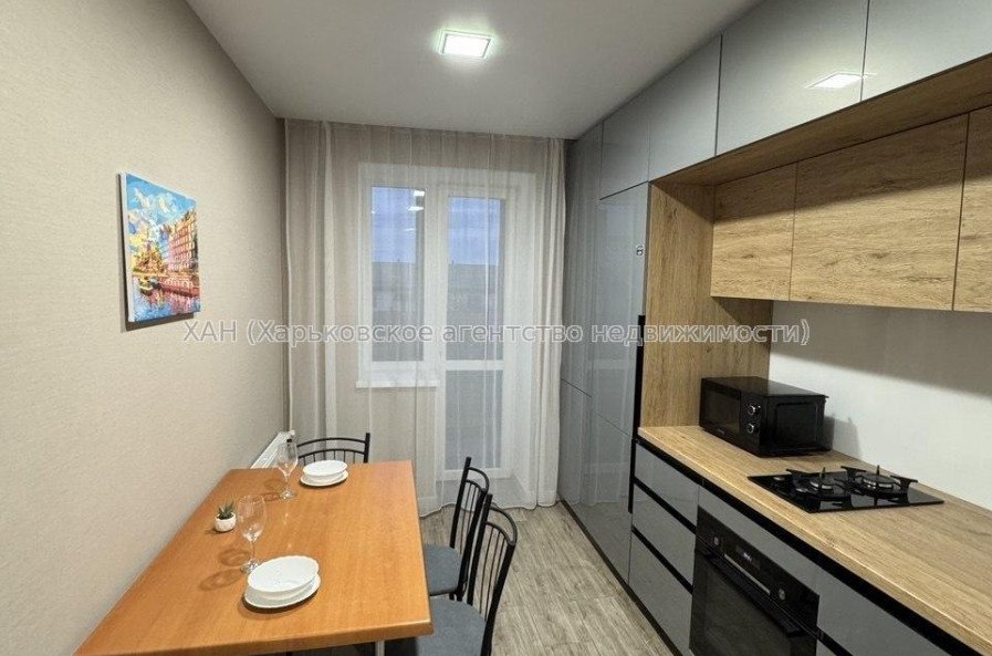 Сдам квартиру, Героев Харькова просп. , 1  ком., 38 м², капитальный ремонт 