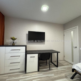 Сдам квартиру, Героев Харькова просп. , 1  ком., 38 м², капитальный ремонт