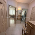Продам квартиру, Зубарева Александра ул. , 1  ком., 42.70 м², капитальный ремонт 