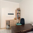 Продам квартиру, Зубарева Александра ул. , 1  ком., 42.70 м², капитальный ремонт 