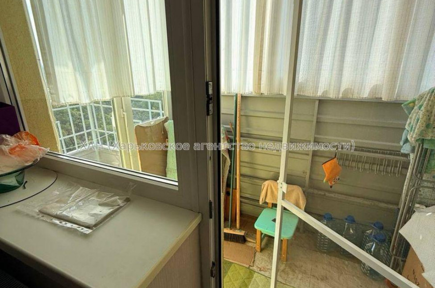 Продам квартиру, Зубарева Александра ул. , 1  ком., 42.70 м², капитальный ремонт 