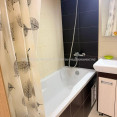 Продам квартиру, Зубарева Александра ул. , 1  ком., 42.70 м², капитальный ремонт 