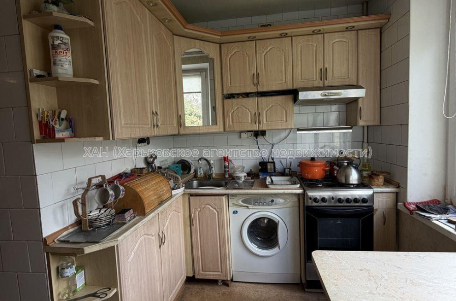 Продам квартиру, Михаила Семенко ул. , 4 кім., 80 м², евроремонт 