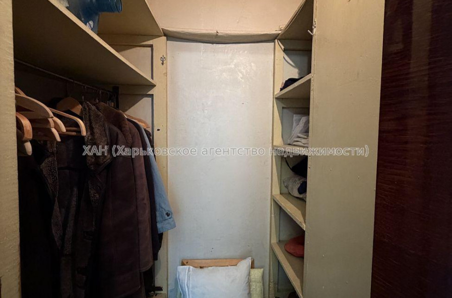 Продам квартиру, Михаила Семенко ул. , 4 кім., 80 м², евроремонт 