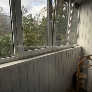Продам квартиру, Михаила Семенко ул. , 4 кім., 80 м², евроремонт 