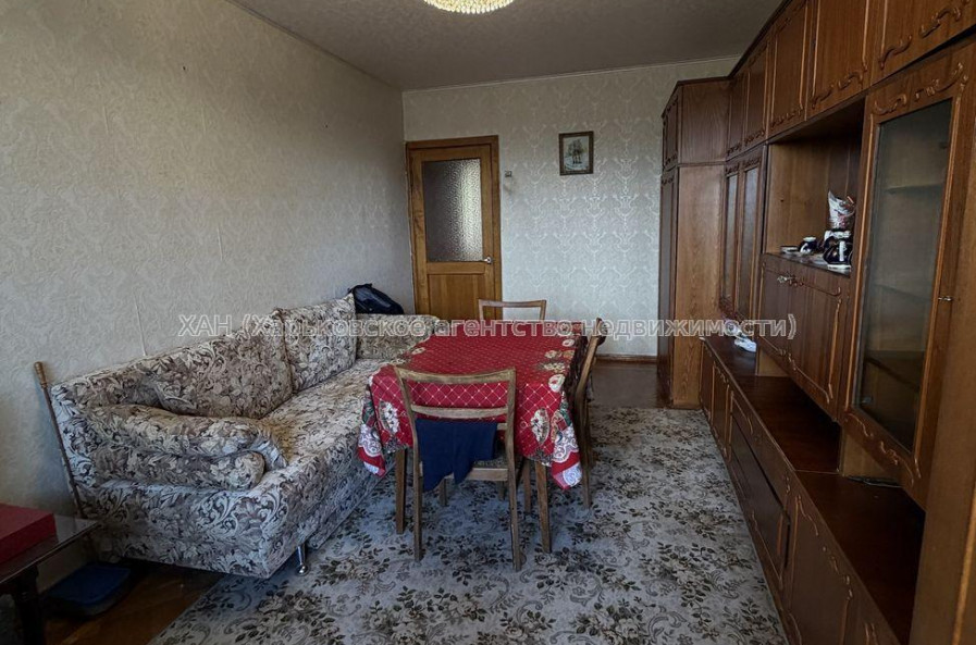 Продам квартиру, Михаила Семенко ул. , 4 кім., 80 м², евроремонт 