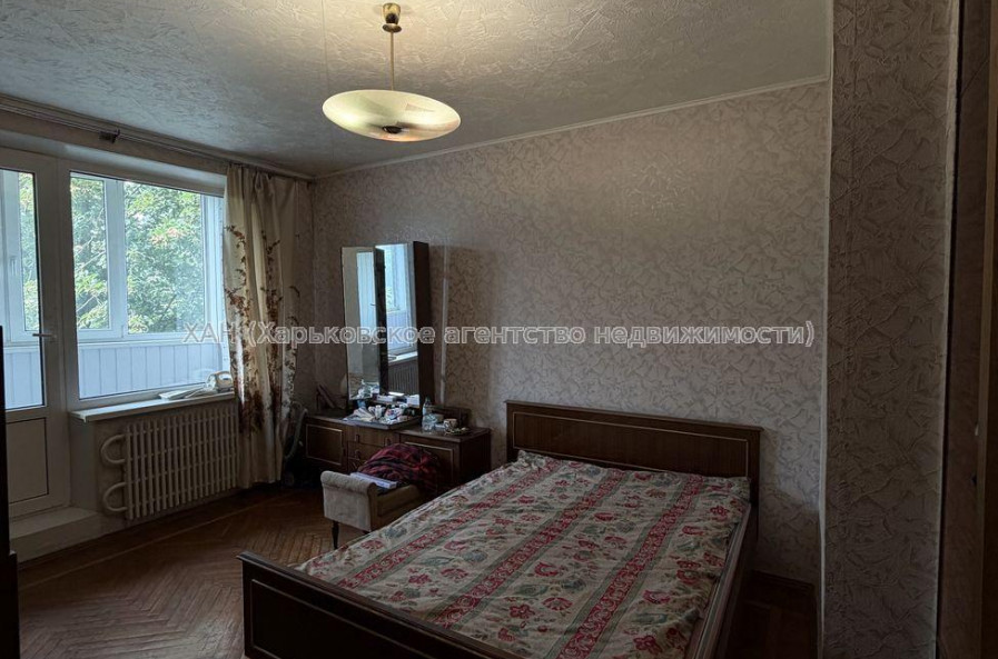 Продам квартиру, Михаила Семенко ул. , 4 кім., 80 м², евроремонт 