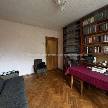 Продам квартиру, Михаила Семенко ул. , 4 кім., 80 м², евроремонт 