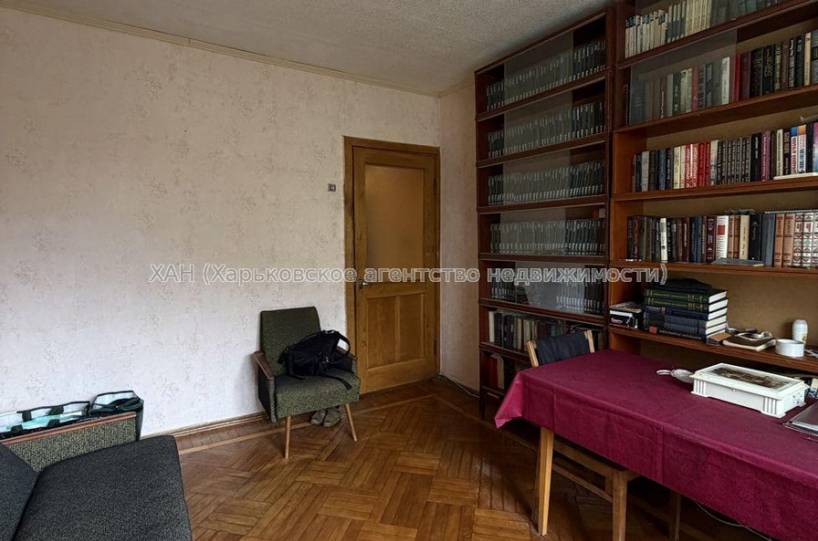 Продам квартиру, Михаила Семенко ул. , 4 кім., 80 м², евроремонт 