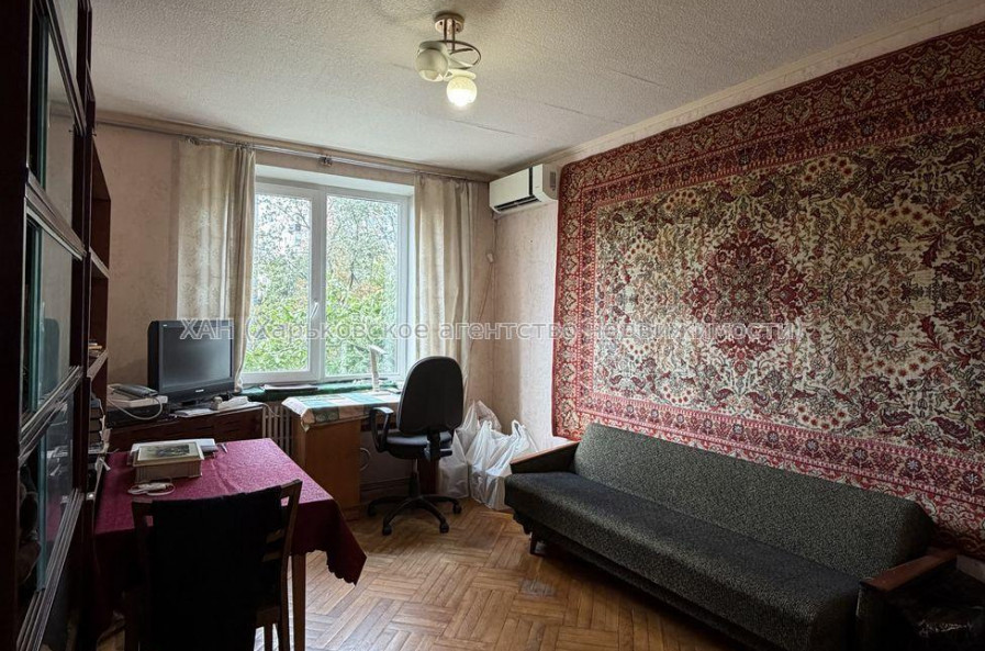Продам квартиру, Михаила Семенко ул. , 4 кім., 80 м², евроремонт 