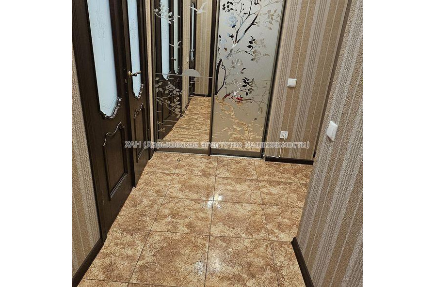 Продам квартиру, Залесская ул. , 2  ком., 60 м², авторский дизайн 