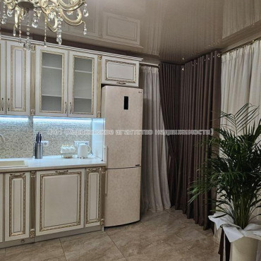 Продам квартиру, Залесская ул. , 2  ком., 60 м², авторский дизайн 