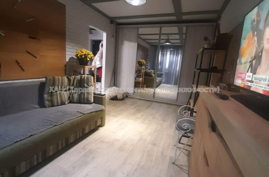 Продам квартиру, 12 Апреля ул. , 1 кім., 33 м², авторский дизайн 